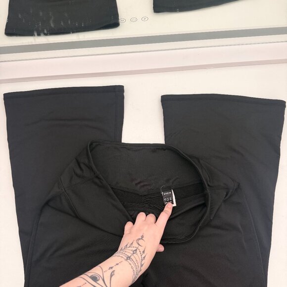 Activewear Workout Pants Lot of 4 | Size Large | New Year Fitness Refresh - Picture 5 of 8